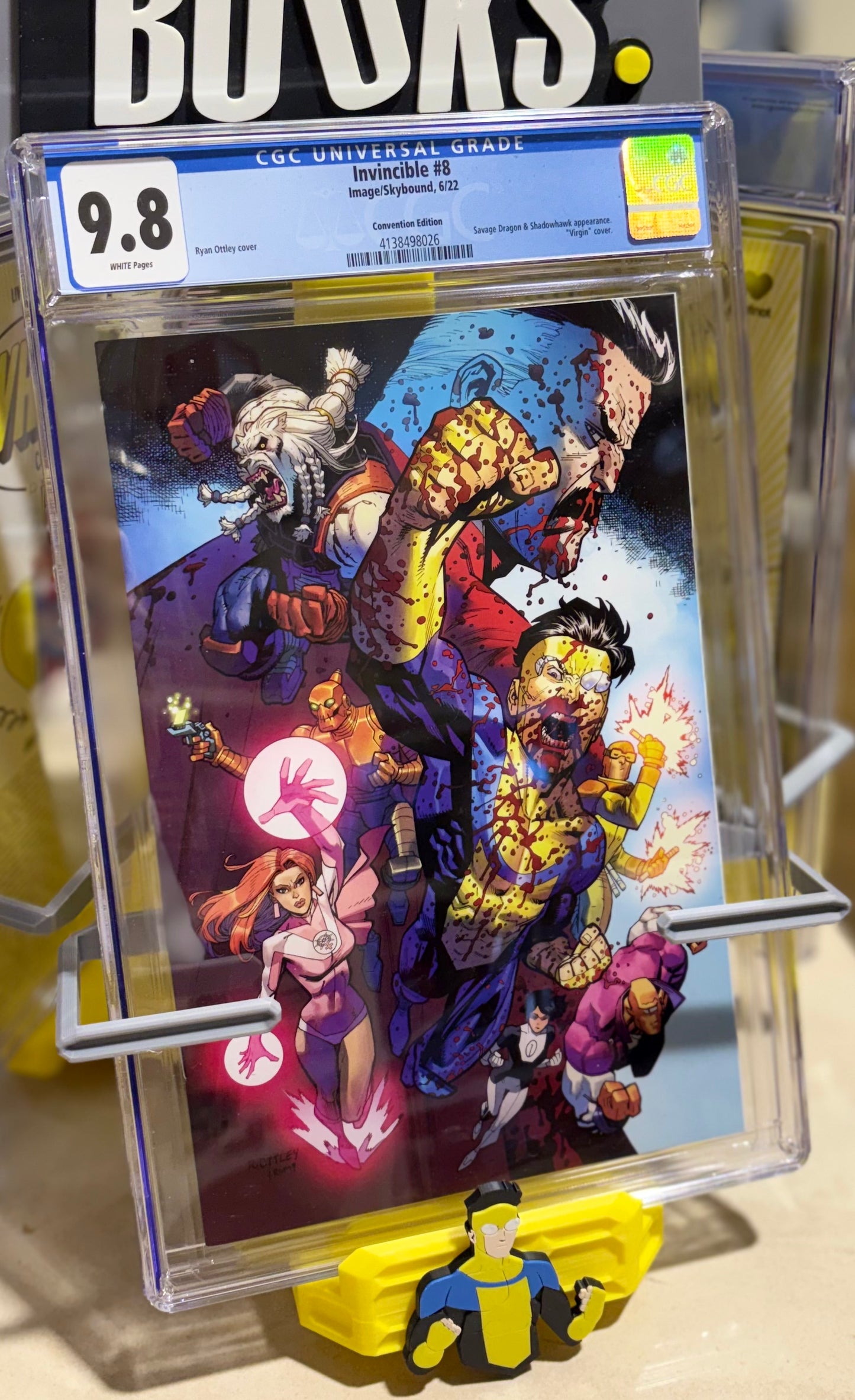 Invincible #8 Convention Edition CGC 9.8 (Virgin Cover, Ryan Ottley, Savage Dragon & Shadowhawk Appearance)